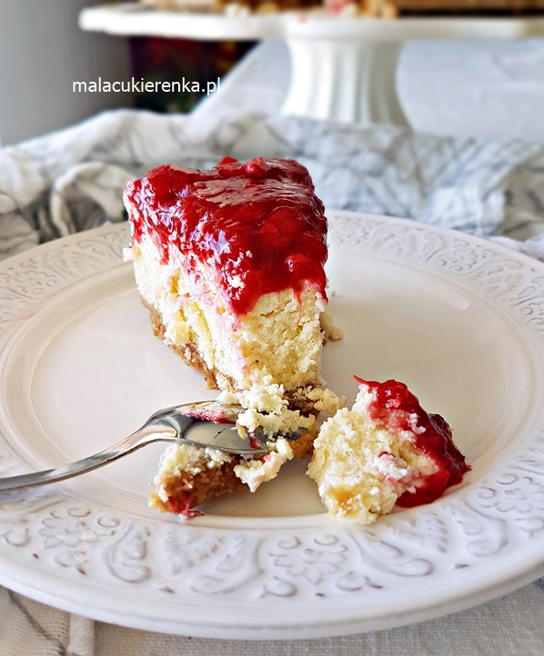 Tarta de queso con ricota con cobertura de fresa 4