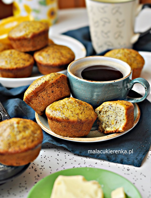 Muffins de naranja fáciles con semillas de amapola 4