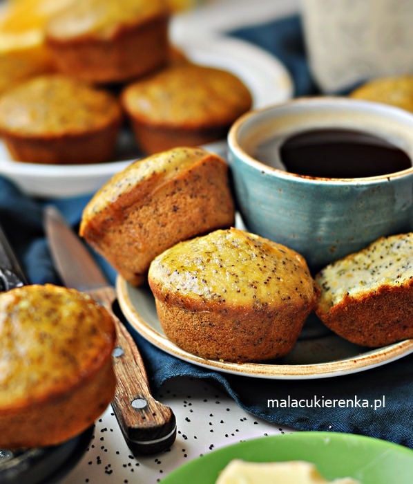 Muffins de naranja fáciles con semillas de amapola 3