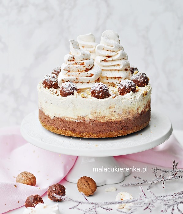 Tarta de navidad sencilla con chocolate, nueces y sin horno 3