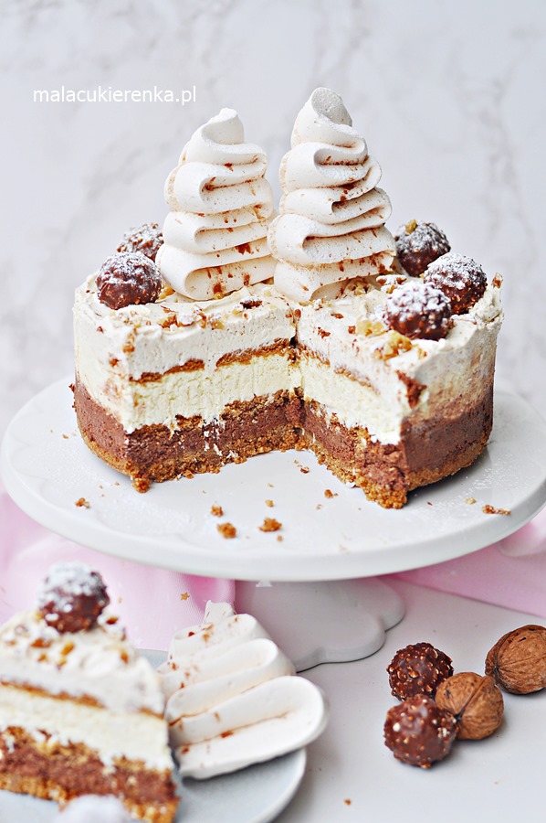 Tarta de navidad sencilla con chocolate, nueces y sin horno 2